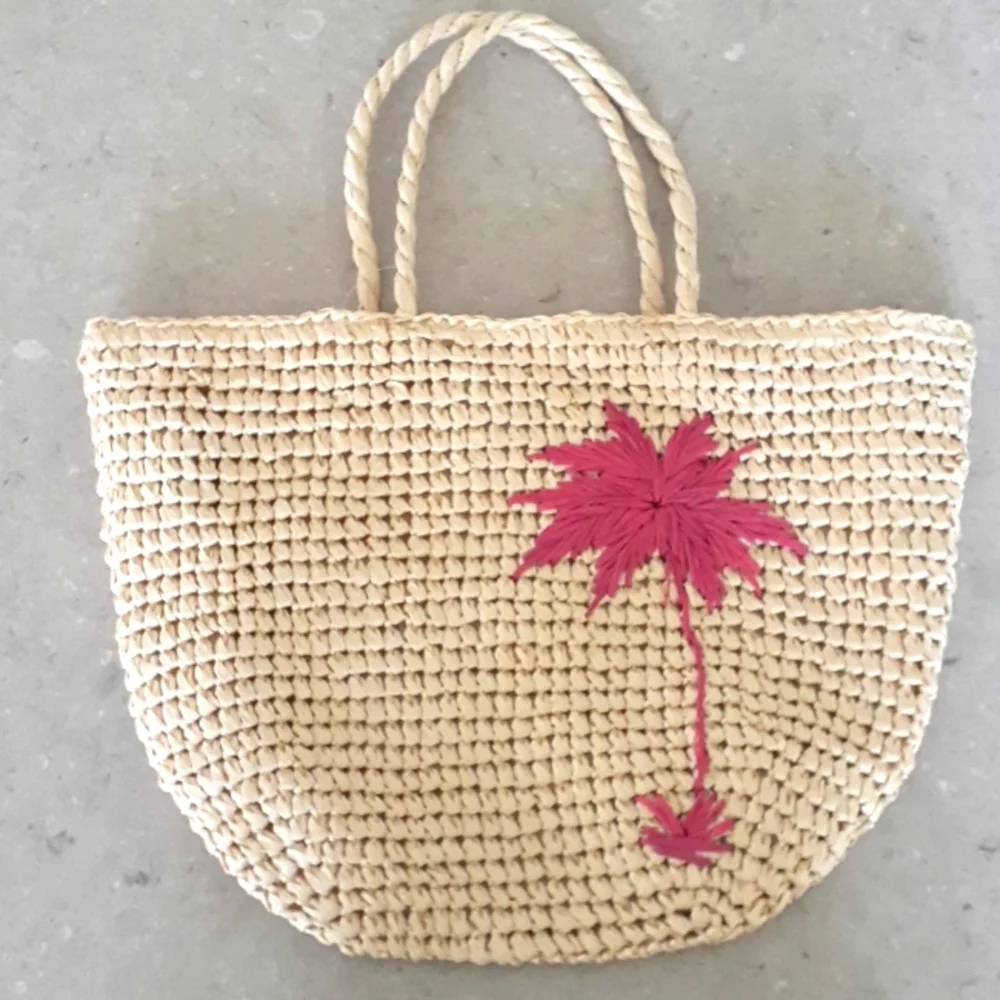 # Gap small straw tote with palm tree accent - Picture 2 of 7